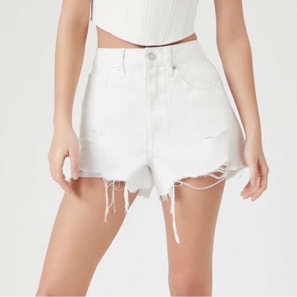 high rise denim shorts - Picture 3 of 4